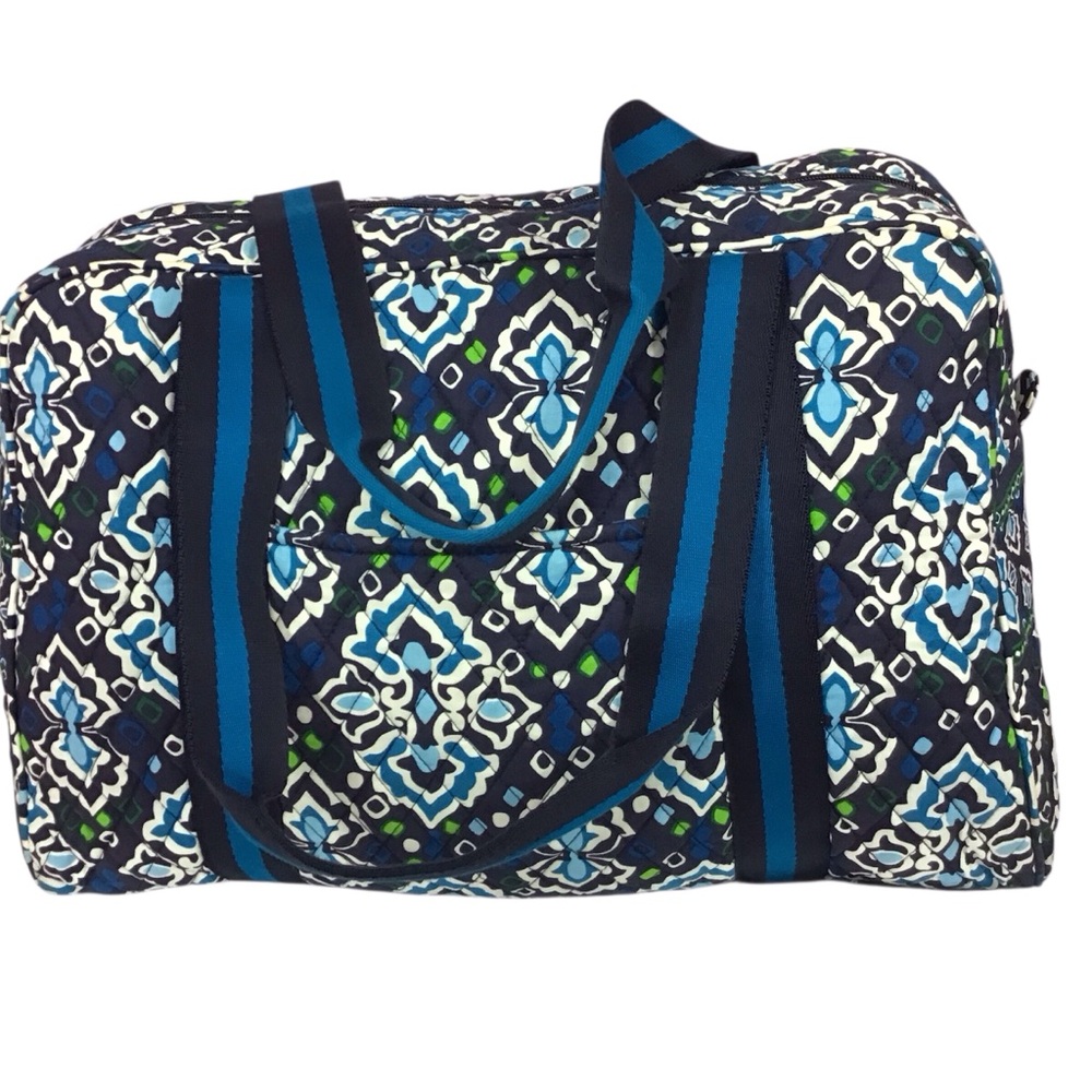 Vera Bradley duffel bag / weekender travel bag in ink blue ( retired pattern ).